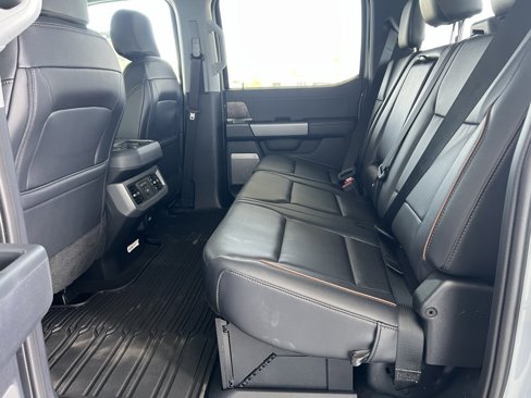 New 2025 Ford F250 Lariat w/ Lariat Ultimate Package image 18