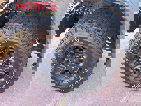 Used 2023 Jeep Wrangler Unlimited w/ Cold Weather Group image 22