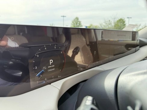New 2025 Nissan Armada Platinum image 19