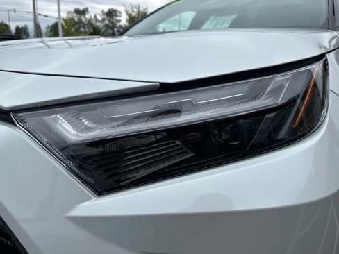 Certified 2025 Toyota RAV4 XSE image 9