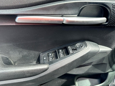 Used 2021 Kia Seltos LX image 9
