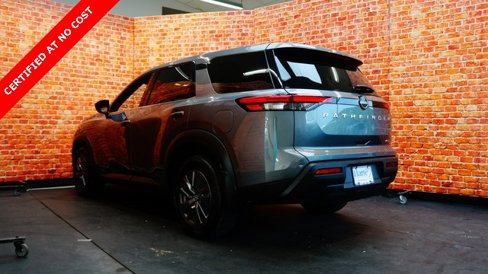 Used 2024 Nissan Pathfinder S image 5