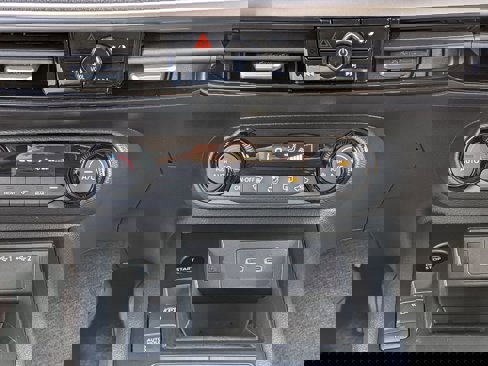 New 2026 Nissan Kicks SV w/ Charging Package image 22