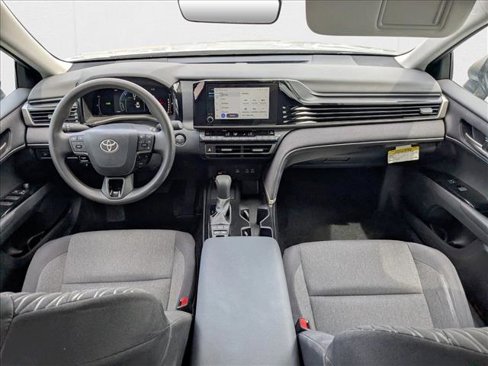 New 2025 Toyota Camry LE image 13