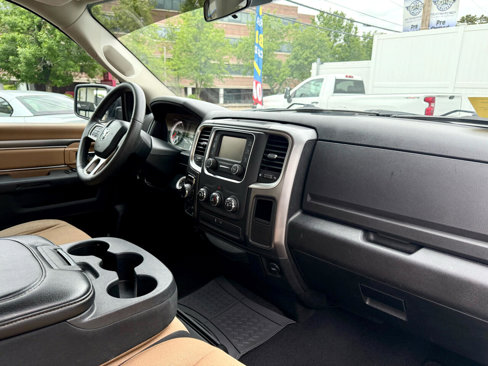 Used 2021 RAM 1500 Classic SLT image 27