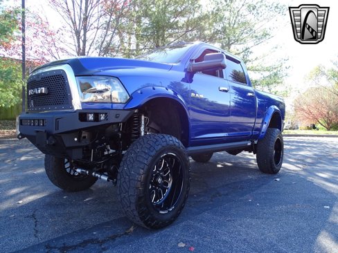 Used 2017 RAM 2500 Tradesman w/ Chrome Appearance Group image 2