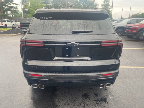 New 2026 Chevrolet Traverse LT w/ Midnight/Sport Edition image 4