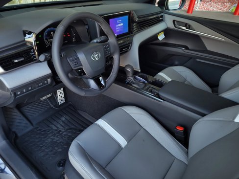 New 2026 Toyota Camry SE image 7