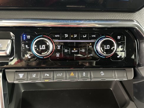 New 2025 GMC Sierra 2500 Denali w/ Denali Reserve Package image 32