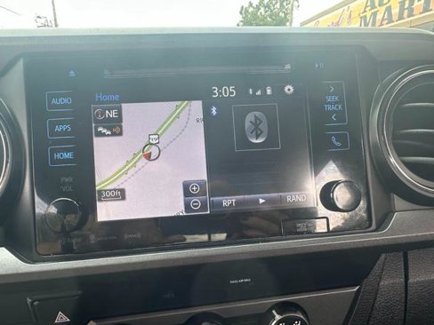 Used 2019 Toyota Tacoma SR5 image 18