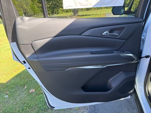 New 2026 Chevrolet Traverse Z71 w/ Driver Confidence Package image 28