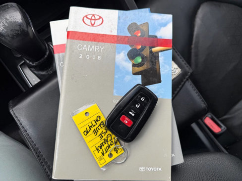 Used 2018 Toyota Camry XSE image 24
