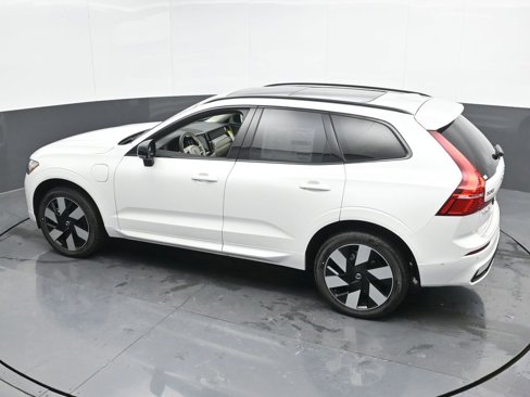 New 2025 Volvo XC60 T8 Plus w/ Protection Package Premier image 38