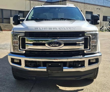 Used 2019 Ford F250 XLT w/ XLT Value Package image 8