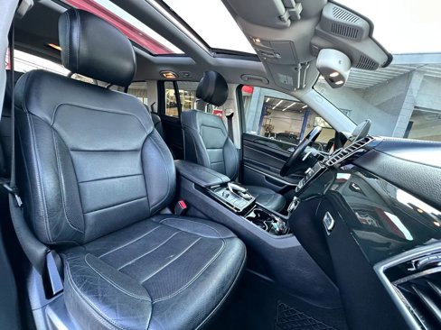 Used 2018 Mercedes-Benz GLS 550 4MATIC w/ Driver Assistance Package image 21