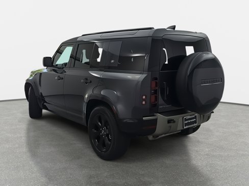 Certified 2024 Land Rover Defender 110 X-Dynamic SE image 7