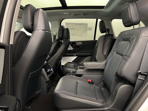 New 2025 Lincoln Aviator Reserve w/ Equipment Group 201A image 34