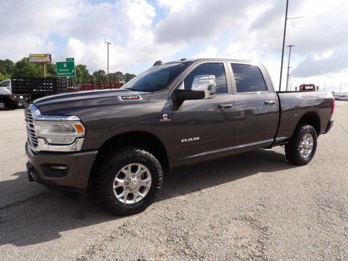 Used 2024 RAM 2500 Laramie image 3