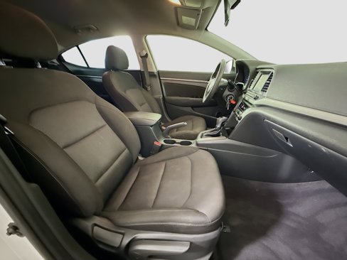 Used 2018 Hyundai Elantra SEL image 25
