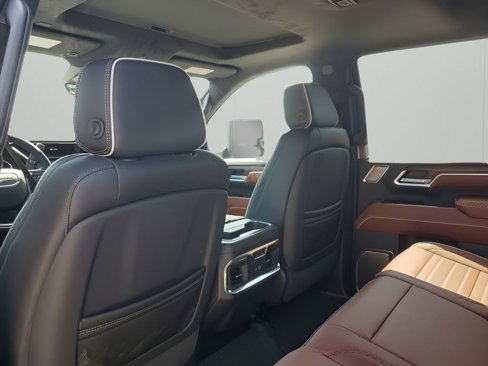 New 2026 GMC Sierra 2500 Denali Ultimate image 18