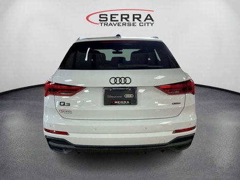Certified 2024 Audi Q3 2.0T Premium Plus image 6