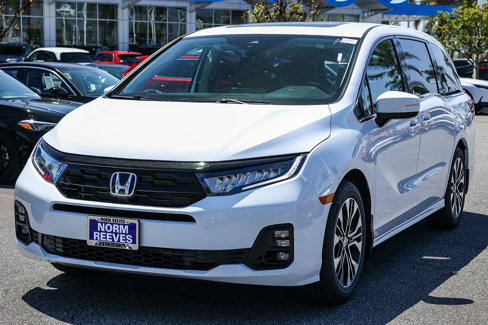 New 2026 Honda Odyssey Elite image 3