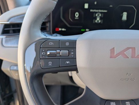 Used 2024 Kia EV9 Land image 26