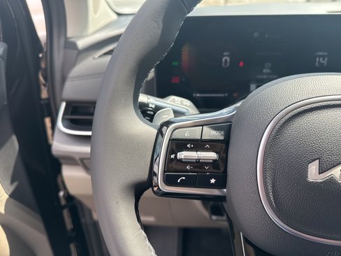 New 2026 Kia Carnival EX image 34