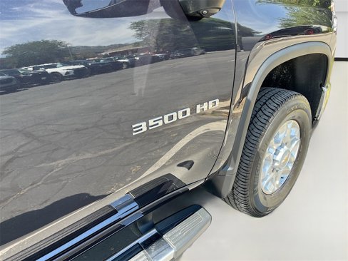Used 2024 Chevrolet Silverado 3500 LTZ w/ LTZ Convenience Package image 35