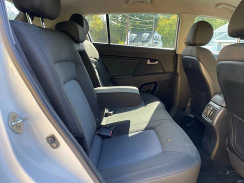 Used 2016 Kia Sportage LX image 38