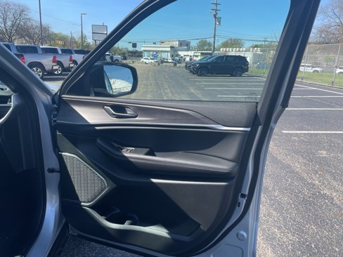 New 2025 Jeep Grand Cherokee Limited 4xe image 18