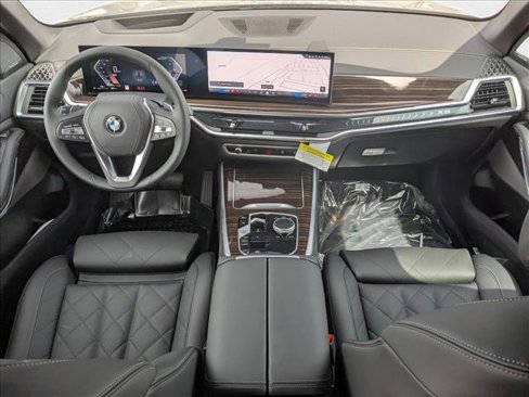 Used 2026 BMW X5 sDrive40i w/ Premium Package image 15