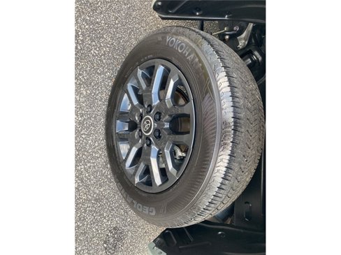 Used 2024 Toyota Tundra Platinum image 32