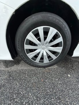 Used 2019 Toyota Camry LE image 14