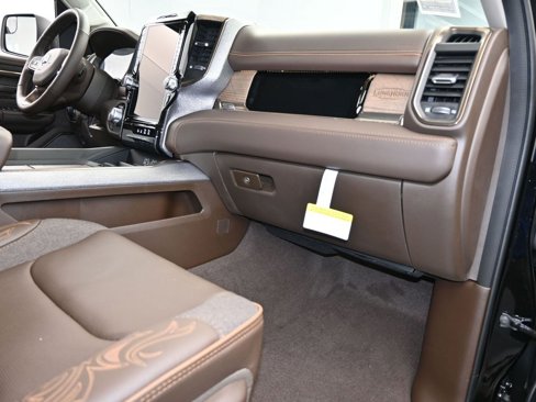 Used 2025 RAM 1500 Limited image 34