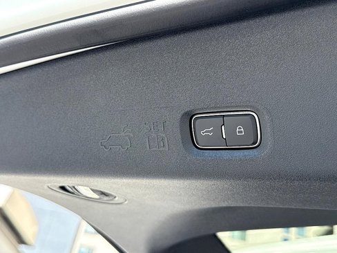 New 2025 Lincoln Navigator Reserve image 19