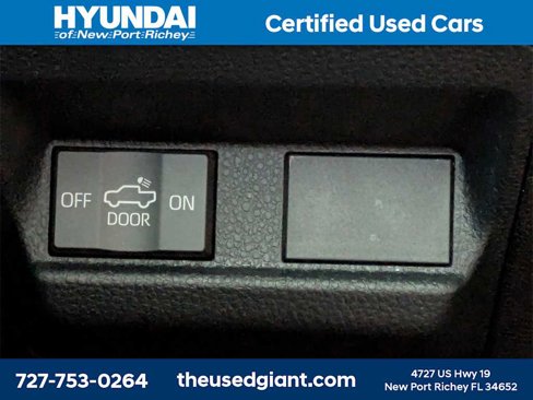 Used 2025 Toyota Tacoma Limited image 28