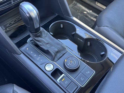 Certified 2021 Volkswagen Atlas SEL Premium image 30