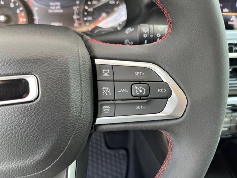 Used 2022 Jeep Compass Trailhawk image 20