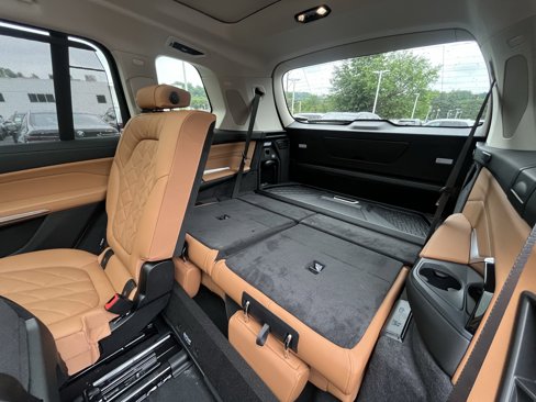 Used 2026 BMW X7 xDrive40i image 38