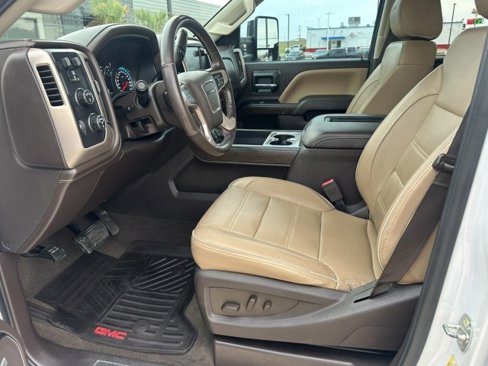 Used 2018 GMC Sierra 2500 Denali w/ Duramax Plus Package image 17