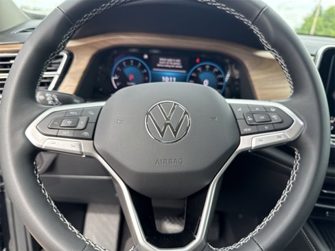 New 2025 Volkswagen Atlas SE image 16