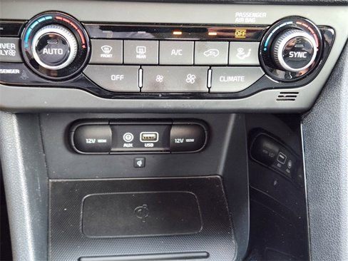 Certified 2019 Kia Niro Touring image 19