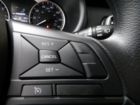Certified 2024 Nissan Kicks S image 31