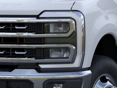 New 2026 Ford F350 XLT image 18