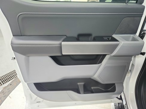 New 2025 Ford F150 XLT image 40