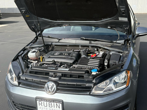 Used 2017 Volkswagen Golf Wolfsburg Edition image 36