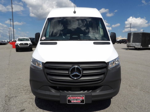 Used 2025 Mercedes-Benz Sprinter 2500 image 12