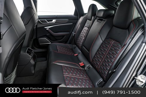 New 2025 Audi RS 6 performance image 8