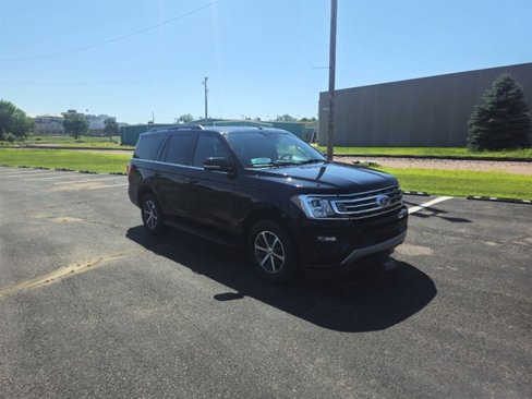 Used 2019 Ford Expedition XLT w/ Equipment Group 201A image 7